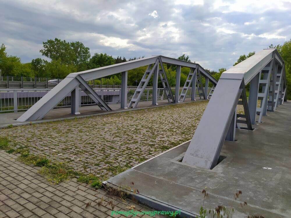 Most na rzece Słudwia